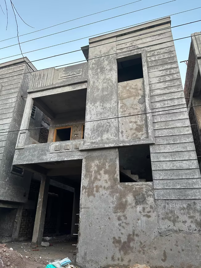 2 BHK Independent House for sale ₹1.39 Cr 2 BHK