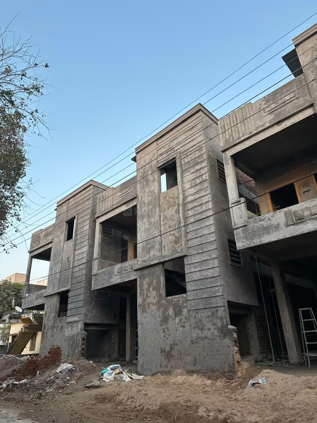 2 BHK Independent House for sale ₹1.39 Cr 2 BHK