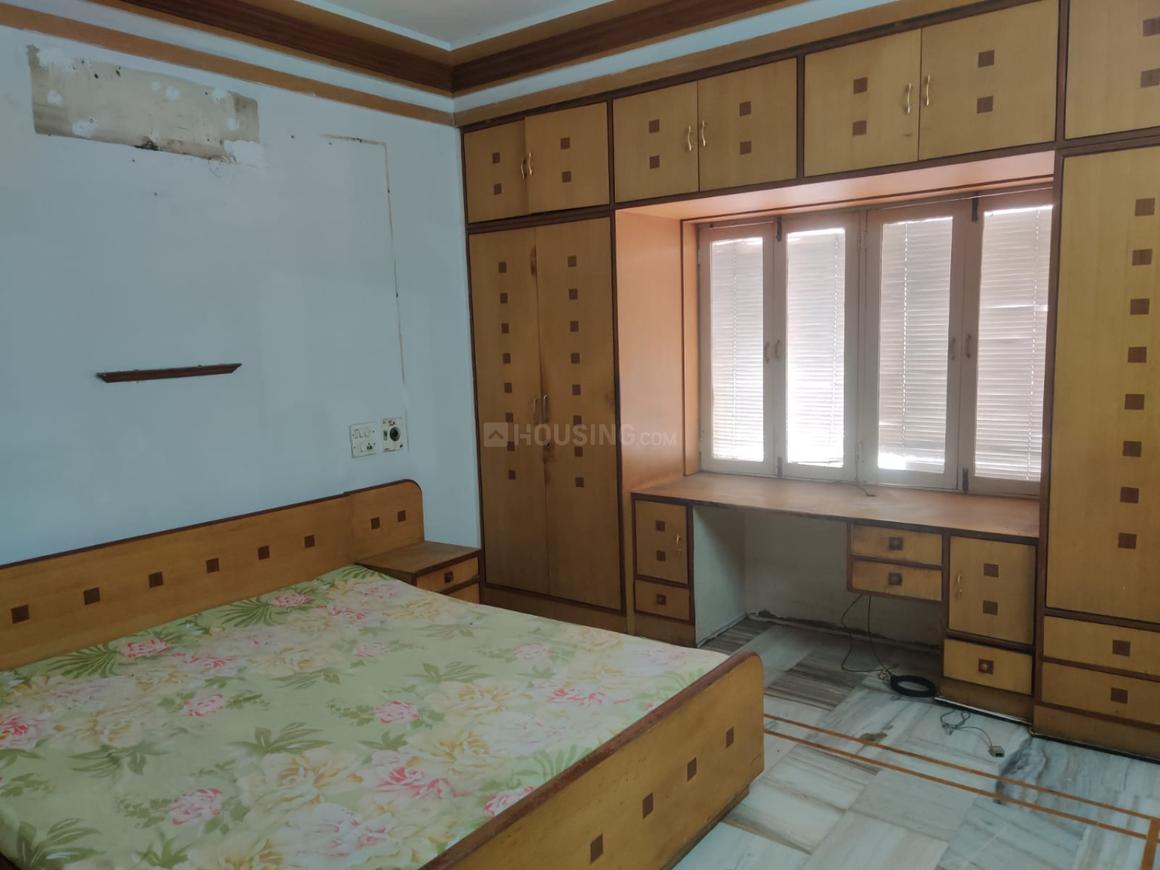 5 BHK Independent House for sale ₹4.0 Cr