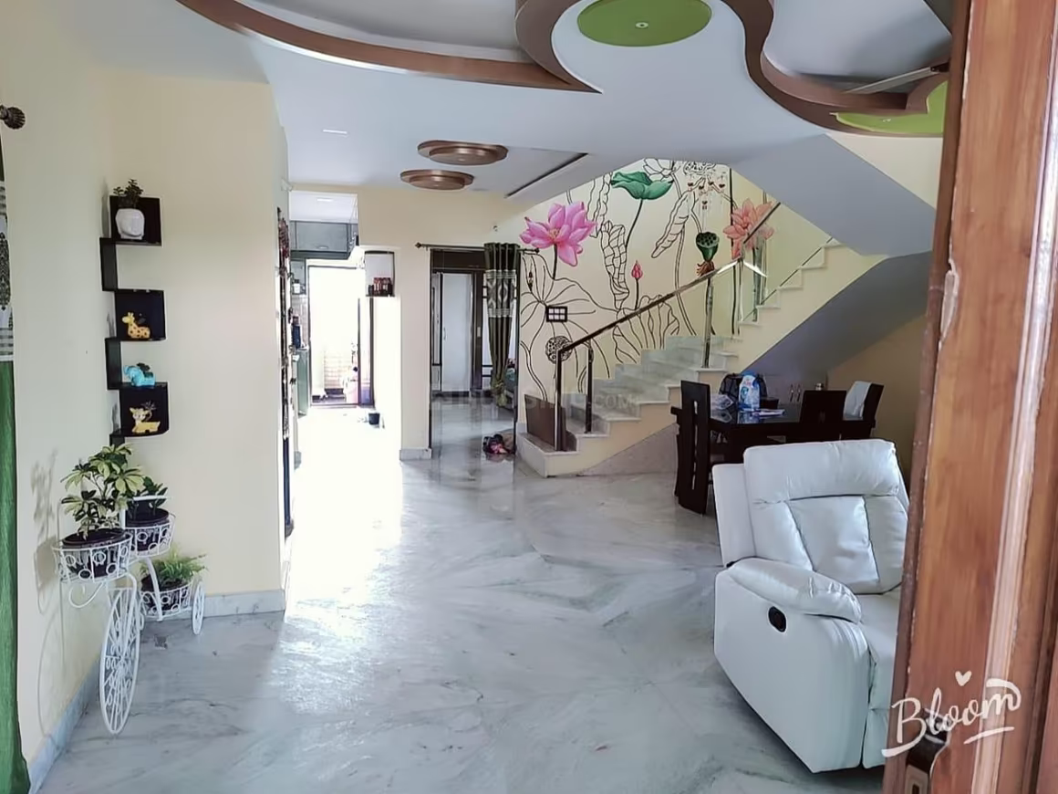 5 BHK Independent House for sale ₹1.8 Cr