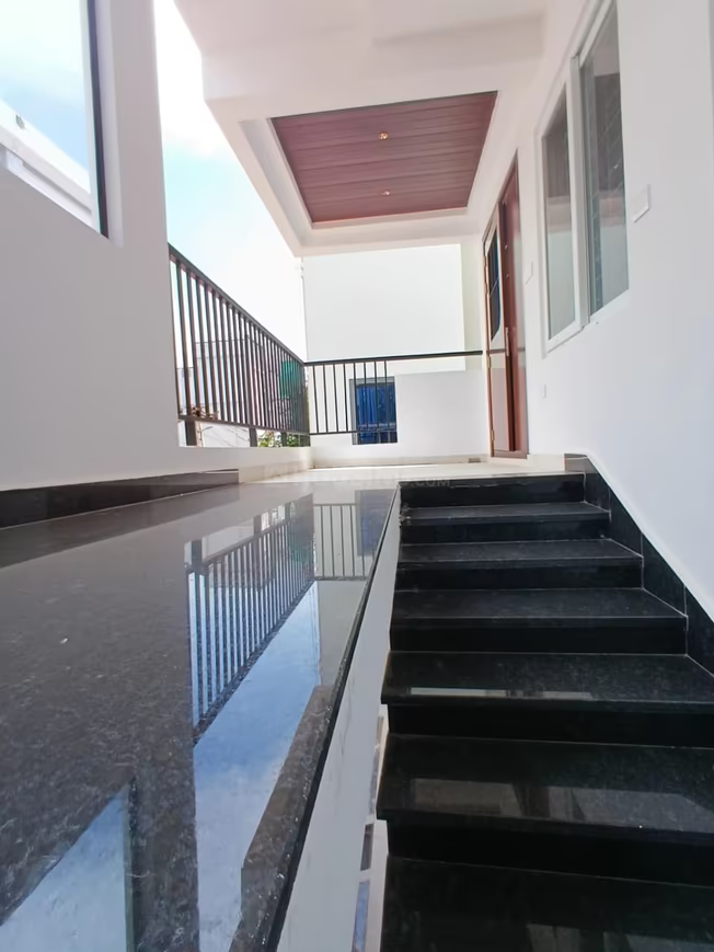 6 BHK Independent House for sale ₹2.25 Cr