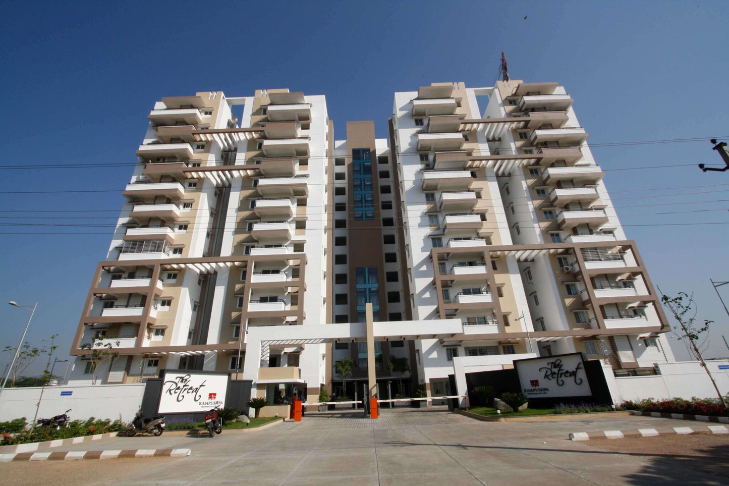 3 Bhk Flat For Resale In Kokapet -Rs. 1.5 crs